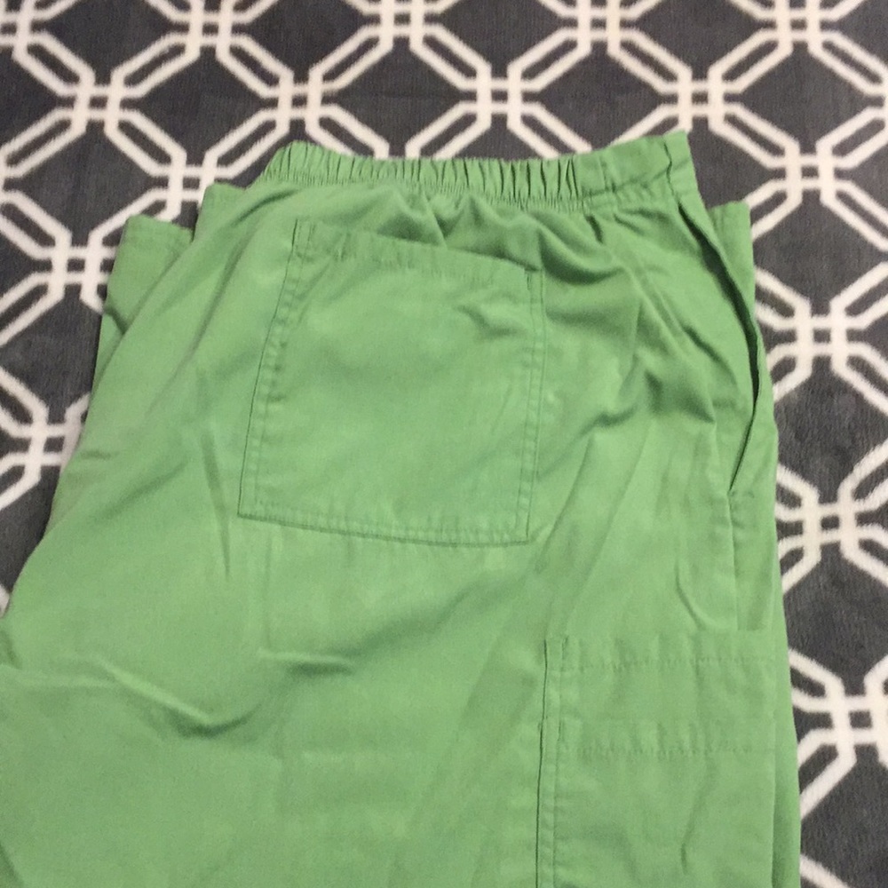 SB scrub pants